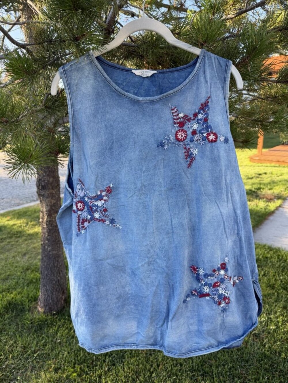 Vintage Y2K Lucky stonewashed blue STARS patriotic embroidered sleeveless top 3X